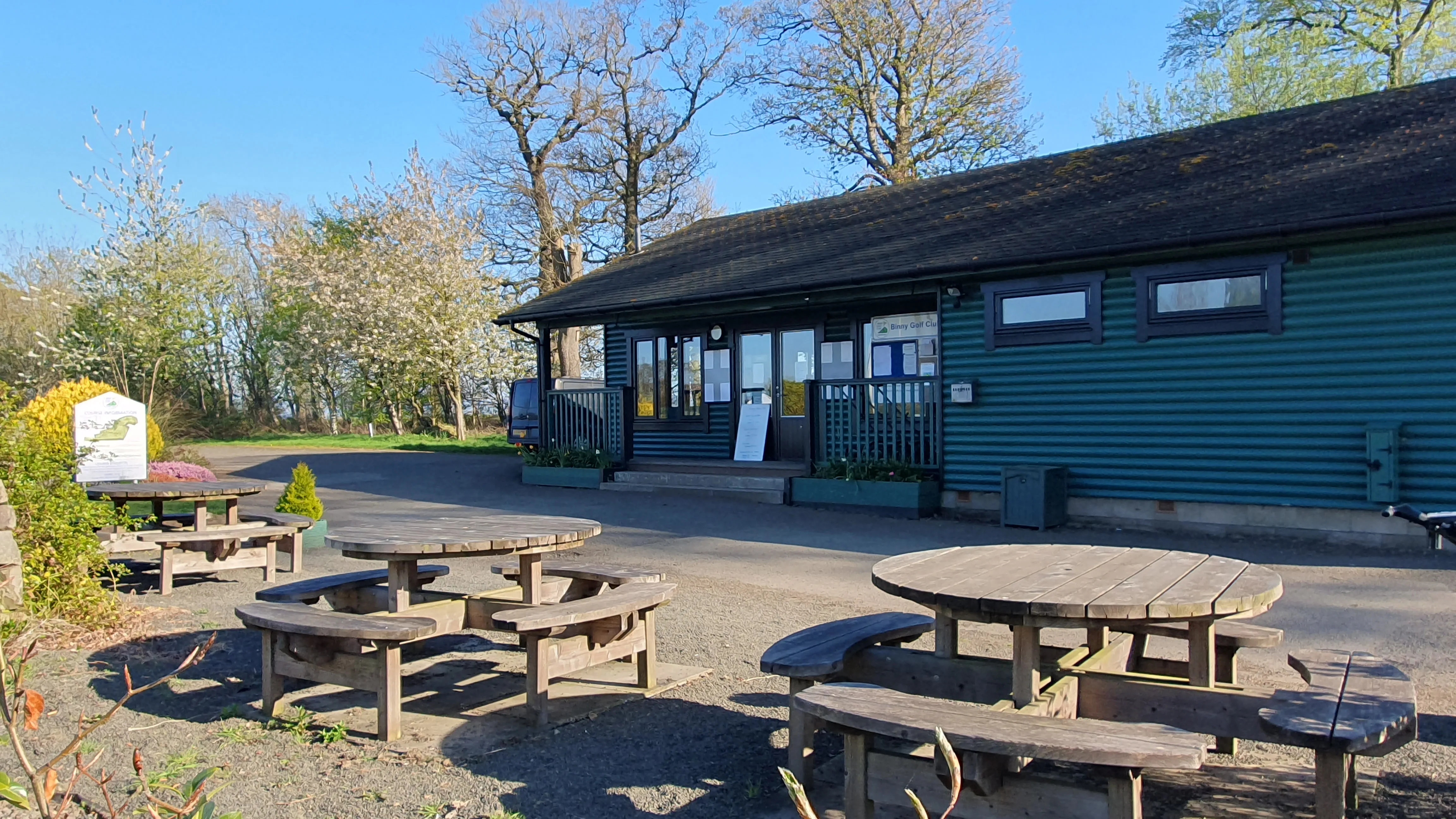 Binny Golf Club clubhouse and shop area